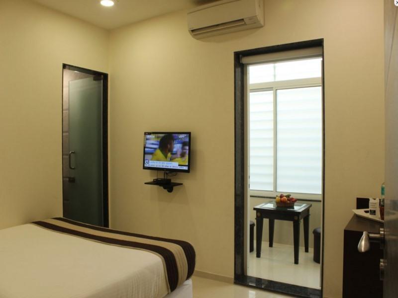 Oyo 16703 Hotel The Platinum Calcutta Exterior foto
