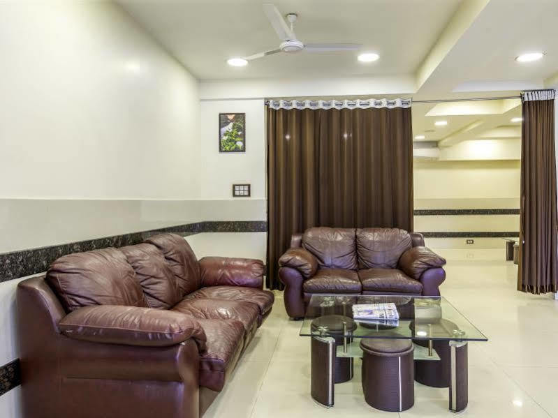 Oyo 16703 Hotel The Platinum Calcutta Exterior foto