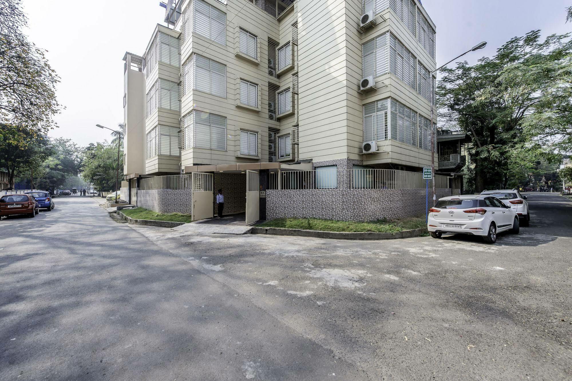 Oyo 16703 Hotel The Platinum Calcutta Exterior foto
