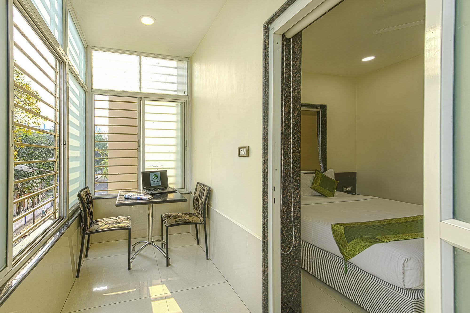 Oyo 16703 Hotel The Platinum Calcutta Exterior foto
